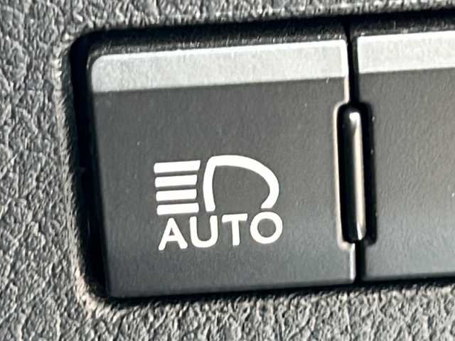 レクサス ＮＸ 300h Iパッケージ 道北・旭川 2019(平31)年 7.5万km ソニッククォーツ ・純正ナビ/BT/DVD/CD/SD/DTV/AUX/・黒本革シート/・前席シートヒーター/・前席パワーシート/・全方位カメラ/・シーケンシャルウィンカー/・パワーバックドア/・純正ドライブレコーダー/・ステアリングヒーター/・オートマチックハイビーム/・レーダークルーズコントロール/・パドルシフト/・LDA/・PCS/・PKAS/・BSM/・HUD/・LEDヘッドライト/・LEDフォグ/・純正フロアマット/・保証書/・取説