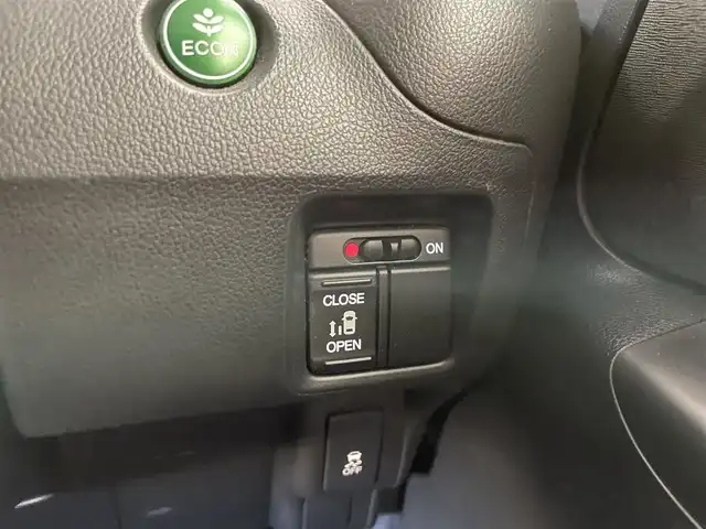 ホンダ Ｎ ＢＯＸ カスタム G 千葉県 2014(平26)年 4.7万km プレミアムホワイトパール ワンオーナー/純正メモリナビ【VXM-152VFi】/・TV/BT/DVD/ラジオ/バックカメラ/パワースライドドア/ETC/ステアリングスイッチ/取扱説明書/保証書/スペアキー