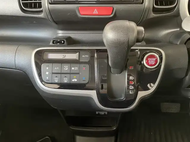 ホンダ Ｎ ＢＯＸ カスタム G 千葉県 2014(平26)年 4.7万km プレミアムホワイトパール ワンオーナー/純正メモリナビ【VXM-152VFi】/・TV/BT/DVD/ラジオ/バックカメラ/パワースライドドア/ETC/ステアリングスイッチ/取扱説明書/保証書/スペアキー
