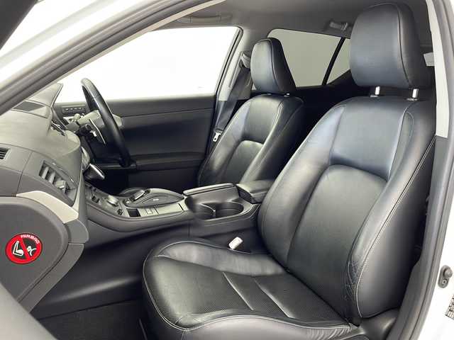 レクサス ＣＴ 200h バージョンL 鹿児島県 2011(平23)年 8.5万km ホワイトパールクリスタルシャイン 純正HDDナビゲーションシステム/マークレビンソンサウンド/パドルシフト/運転席メモリーシート/フォグライト/フルセグテレビ/BT/CD/DVD/ドライブレコーダー/LEDヘッドライト/ビルトインETC