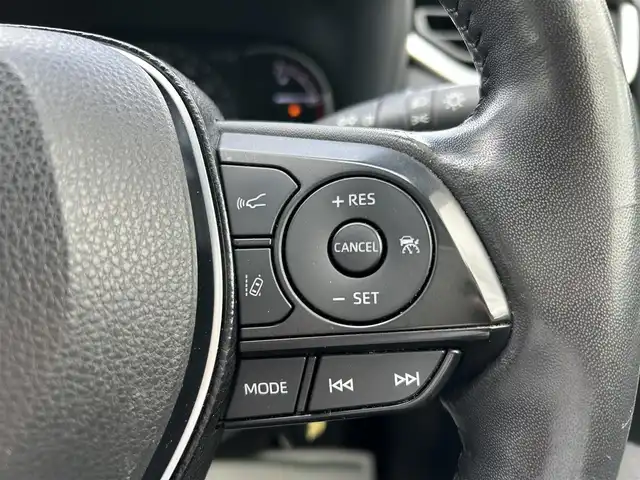 トヨタ ＲＡＶ４ G Zパッケージ 岡山県 2020(令2)年 7.6万km アティチュードブラックマイカ ４WD/・ダウンヒルアシストコントロール/トヨタセーフティセンス/・レーントレーシングアシスト/・レーンディパーチャーアラート/・ブラインドスポットモニター/・プリクラッシュセーフティ/・プリクラッシュセーフティブレーキ/・クリアランスソナー/・レーダークルーズコントロール/パワーバックドア/純正9インチメモリナビ/・型番：NSZT-Y68T/・CD/DVD/Bluetooth/フルセグTV/・バックカメラ/・ビルトインETC2.0/レザーシート/・D席メモリ付きパワーシート/・DNシートヒーター/革巻きステアリング/・ステアリングスイッチ/・ステアリングヒーター/MT付きAT/左右独立エアコン/純正フロアマット/純正ドアバイザー/純正19インチAW/ルーフレール/電動格納ウインカーミラー/オートライト/・オートマチックハイビーム/・LEDヘッドライト/・LEDフォグランプ/プッシュスタート/・スマートキー/・スペアキー/新車時保証書、取扱説明書