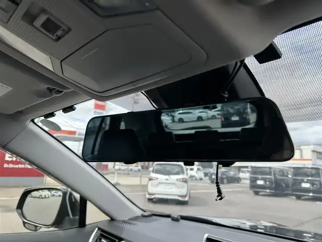 トヨタ ＲＡＶ４ G Zパッケージ 岡山県 2020(令2)年 7.6万km アティチュードブラックマイカ ４WD/・ダウンヒルアシストコントロール/トヨタセーフティセンス/・レーントレーシングアシスト/・レーンディパーチャーアラート/・ブラインドスポットモニター/・プリクラッシュセーフティ/・プリクラッシュセーフティブレーキ/・クリアランスソナー/・レーダークルーズコントロール/パワーバックドア/純正9インチメモリナビ/・型番：NSZT-Y68T/・CD/DVD/Bluetooth/フルセグTV/・バックカメラ/・ビルトインETC2.0/レザーシート/・D席メモリ付きパワーシート/・DNシートヒーター/革巻きステアリング/・ステアリングスイッチ/・ステアリングヒーター/MT付きAT/左右独立エアコン/純正フロアマット/純正ドアバイザー/純正19インチAW/ルーフレール/電動格納ウインカーミラー/オートライト/・オートマチックハイビーム/・LEDヘッドライト/・LEDフォグランプ/プッシュスタート/・スマートキー/・スペアキー/新車時保証書、取扱説明書