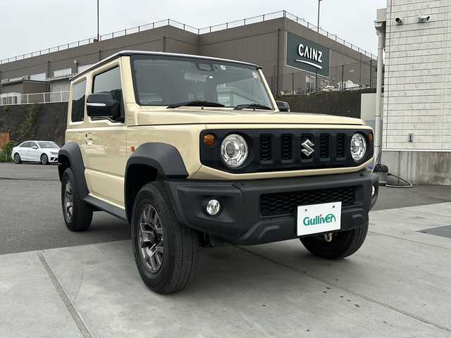 スズキ ジムニー シエラ JC 山梨県 2019(令1)年 3.5万km シフォンアイボリーメタリックブラック2トーンルーフ 純正8インチナビ/(BluetoothフルセグTVCDFMAM)/バックカメラ/衝突被害軽減システム/車線逸脱警報/クルーズコントロール/横滑り防止装置/ETC/ドライブレコーダー/アイドリングストップ/LEDヘッドライト/フォグランプ/オートライト/純正15インチAW/シートヒーター/4WD/プッシュスタート/スマートキー/フロアマット/スペアキー/取扱説明書/保証書
