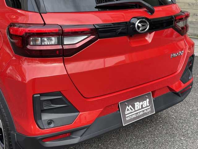 ダイハツ ロッキー G 福島県 2020(令2)年 5.4万km ブラックマイカメタリック/コンパーノレッド ４WD/純正フロアマット/サイドバイザー/純正ナビ(CD・DVD・BT・フルセグTV)/シートヒーター(前席)/LEDヘッドライト/ドラレコ/パノラミックビューモニター/コーナーセンサー/衝突被害軽減ブレーキ/レーダークルーズコントロール