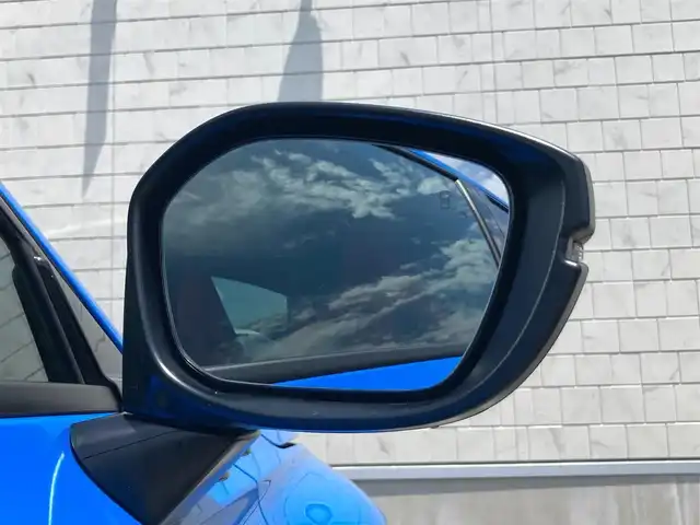 ホンダ シビック タイプR 静岡県 2025(令7)年 0.1万km未満 レーシングブルーパール ワンオーナー/Honda SENSING/9型HondaCONNECTディスプレー/   AM FM Bluetooth USB/フルセグTV/HondaLogR/バックモニター/ETC2.0/６MT/電動パーキングブレーキ/オートブレーキホールド/パーキングセンサー/後退出庫サポート/フルLEDヘッドライト/アルカンターラTypeR専用ステアリングホイール/19インチリバースリムアルミホイール/Bremboキャリパー/リアスポイラー/アルミセンターコンソールパネル/充電用USB端子/R7年5月登録/走行距離12km