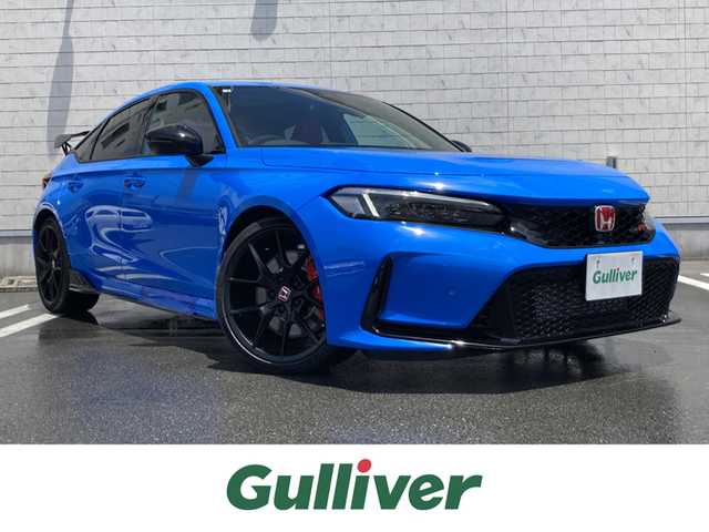 ホンダ シビック タイプR 静岡県 2025(令7)年 0.1万km未満 レーシングブルーパール ワンオーナー/Honda SENSING/9型HondaCONNECTディスプレー/   AM FM Bluetooth USB/フルセグTV/HondaLogR/バックモニター/ETC2.0/６MT/電動パーキングブレーキ/オートブレーキホールド/パーキングセンサー/後退出庫サポート/フルLEDヘッドライト/アルカンターラTypeR専用ステアリングホイール/19インチリバースリムアルミホイール/Bremboキャリパー/リアスポイラー/アルミセンターコンソールパネル/充電用USB端子/R7年5月登録/走行距離12km