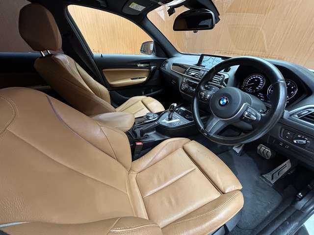 ＢＭＷ １１８ｄ Mスポーツ エディションシャドー 千葉県 2017(平29)年 3.9万km アルピンホワイトⅢ コンフォートＰＫＧ　/ＡＣＣ　/茶革シート　/ナビ　/Ｂｌｕｅｔｏｏｔｈ接続　/Ｂカメラ　/シートＨ　/ブラック塗装ＡＷ　/ＬＥＤヘッドライト　/コンフォートアクセス/衝突軽減Ｂ　/ＬＫＡ　/ＰＤＣ　/ドラレコ　/ＥＴＣ