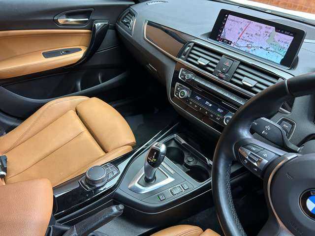 ＢＭＷ １１８ｄ Mスポーツ エディションシャドー 千葉県 2017(平29)年 3.9万km アルピンホワイトⅢ コンフォートＰＫＧ　/ＡＣＣ　/茶革シート　/ナビ　/Ｂｌｕｅｔｏｏｔｈ接続　/Ｂカメラ　/シートＨ　/ブラック塗装ＡＷ　/ＬＥＤヘッドライト　/コンフォートアクセス/衝突軽減Ｂ　/ＬＫＡ　/ＰＤＣ　/ドラレコ　/ＥＴＣ