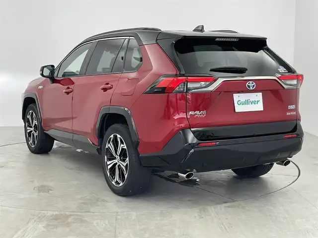 トヨタ ＲＡＶ４ ＰＨＶ ブラックトーン 愛知県 2020(令2)年 4.3万km アティチュードブラックマイカ/ダークブルーマイカメタリック 2トーン 純正ナビ/フルセグＴＶ/Bluetooth/CarPlay/パノラミックビューモニター/デジタルインナーミラー/ブラックレザーシート/前席シートヒーター+ベンチレーション/メモリ付きパワーシート/置くだけ充電/ステアリングヒーター/ヘッドアップディスプレイ/トヨタセーフティセンス/・プリクラッシュセーフティ/・レーントレーシングアシスト/・パーキングサポートブレーキ/ブラインドスポットモニター/パワーバックドア/レーダークルーズコントロール/充電ケーブル/LEDヘッドライト/ルーフレール