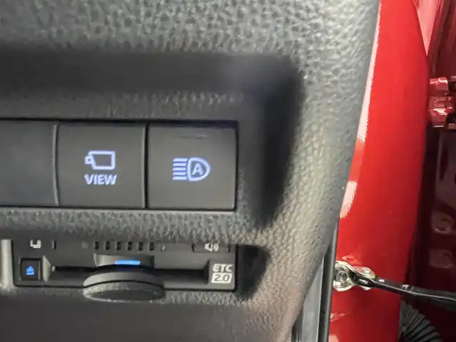 トヨタ ＲＡＶ４ ＰＨＶ ブラックトーン 愛知県 2020(令2)年 4.3万km アティチュードブラックマイカ/ダークブルーマイカメタリック 2トーン 純正ナビ/フルセグＴＶ/Bluetooth/CarPlay/パノラミックビューモニター/デジタルインナーミラー/ブラックレザーシート/前席シートヒーター+ベンチレーション/メモリ付きパワーシート/置くだけ充電/ステアリングヒーター/ヘッドアップディスプレイ/トヨタセーフティセンス/・プリクラッシュセーフティ/・レーントレーシングアシスト/・パーキングサポートブレーキ/ブラインドスポットモニター/パワーバックドア/レーダークルーズコントロール/充電ケーブル/LEDヘッドライト/ルーフレール