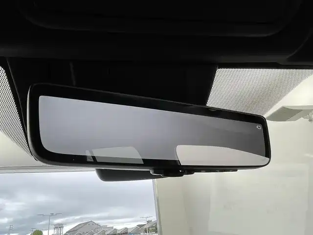 トヨタ ＲＡＶ４ ＰＨＶ ブラックトーン 愛知県 2020(令2)年 4.3万km アティチュードブラックマイカ/ダークブルーマイカメタリック 2トーン 純正ナビ/フルセグＴＶ/Bluetooth/CarPlay/パノラミックビューモニター/デジタルインナーミラー/ブラックレザーシート/前席シートヒーター+ベンチレーション/メモリ付きパワーシート/置くだけ充電/ステアリングヒーター/ヘッドアップディスプレイ/トヨタセーフティセンス/・プリクラッシュセーフティ/・レーントレーシングアシスト/・パーキングサポートブレーキ/ブラインドスポットモニター/パワーバックドア/レーダークルーズコントロール/充電ケーブル/LEDヘッドライト/ルーフレール
