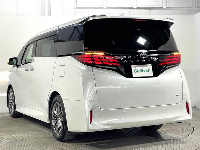 トヨタ アルファードハイブリット Z 大阪府 2024(令6)年 0.7万km プラチナホワイトパールマイカ トヨタチームメイト　アドバンストパーク　左右独立ムーンルーフ　黒革シート　純正ナビＴＶ　３６０カメラ　後席モニター　デジタルインナーミラー　パワーシート／ヒーター／エアコン　衝突軽減　ＨＵＤ
