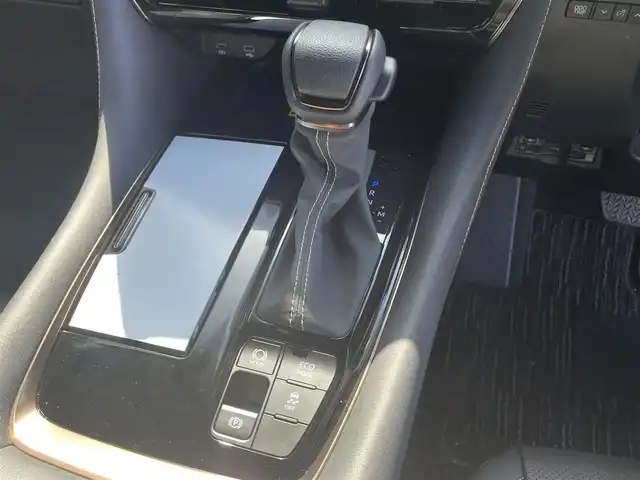 トヨタ アルファード Z 滋賀県 2024(令6)年 1.5万km ブラック 純正１４インチナビ/・Bluetooth・フルセグTV・Miracast/全方位カメラ/純正フリップダウンモニター/ガラスルーフ/オットマン/電動リアゲート/ＬＥＤヘッドライト/シートヒーター/パワーシート/ベンチレーション/2列目パワーリクライニング/前後コーナーセンサー/ステアリングヒーター/トヨタセーフティセンス/・プリクラッシュセーフティ・レーンキープアシスト・レーンディバーチャーアラート・アダプティブハイビームアシスト・追従クルーズコントロール・ロードサインアシスト/両側パワースライドドア/置くだけ充電/横滑り防止/衝突軽減/盗難防止/ETC/スマートキー