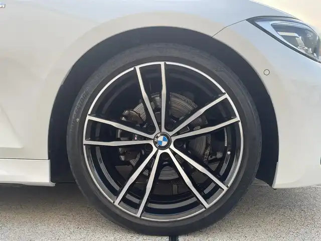 ＢＭＷ ３２０ｄ xDrive Mスポーツ EDジョイ+ 東京都 2020(令2)年 2.5万km 白 純正ナビ/バックカメラ/ハーフレザーシート/シートヒーター/ACC/BSM/LKA/360°ドライブレコーダー/純正オプション19インチアルミホイール/インテリジェントセーフティ/パドルシフト/パーキングセンサー/スマートキー