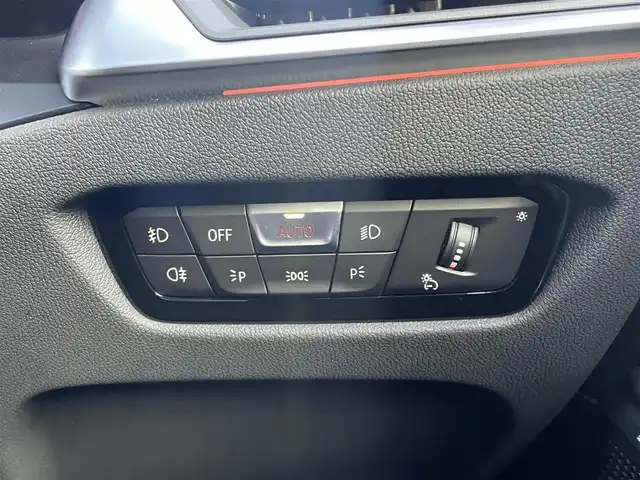 ＢＭＷ ３２０ｄ xDrive Mスポーツ EDジョイ+ 東京都 2020(令2)年 2.5万km 白 純正ナビ/バックカメラ/ハーフレザーシート/シートヒーター/ACC/BSM/LKA/360°ドライブレコーダー/純正オプション19インチアルミホイール/インテリジェントセーフティ/パドルシフト/パーキングセンサー/スマートキー