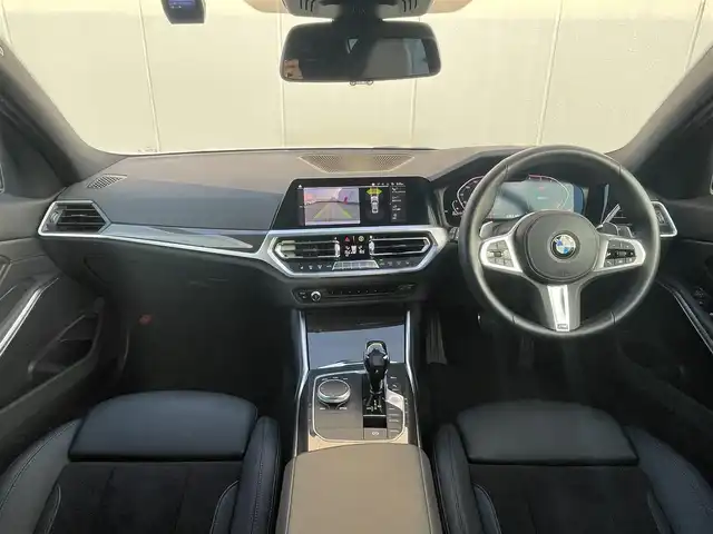 ＢＭＷ ３２０ｄ xDrive Mスポーツ EDジョイ+ 東京都 2020(令2)年 2.5万km 白 純正ナビ/バックカメラ/ハーフレザーシート/シートヒーター/ACC/BSM/LKA/360°ドライブレコーダー/純正オプション19インチアルミホイール/インテリジェントセーフティ/パドルシフト/パーキングセンサー/スマートキー