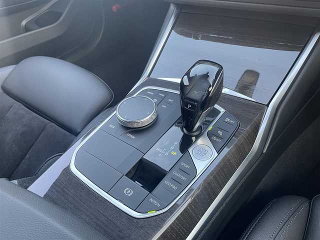 ＢＭＷ ３２０ｄ xDrive Mスポーツ EDジョイ+ 福岡県 2020(令2)年 2.5万km 白 純正ナビ/バックカメラ/ハーフレザーシート/シートヒーター/ACC/BSM/LKA/360°ドライブレコーダー/純正オプション19インチアルミホイール/インテリジェントセーフティ/パドルシフト/パーキングセンサー/スマートキー