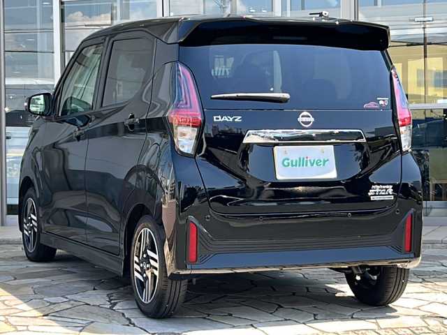 日産 デイズ ハイウェイスターX 静岡県 2025(令7)年 0.3万km ブラック 純正ナビ/・AM/・FM/・SD/・ドライブレコーダー/・Bluetooth/・HDMI/・フルセグTV/主要装備/・アラウンドビューモニター/・ドライブレコーダー/・エマージェンシーブレーキ/・ＬＥＤヘッドライト/・ＥＴＣ２．０/・アイドリングストップ/・スマートキー/・サイドカーテンエアバッッグ/・オートライト/・14インチ純正AW/・車線逸脱警報/・クリアランスソナー