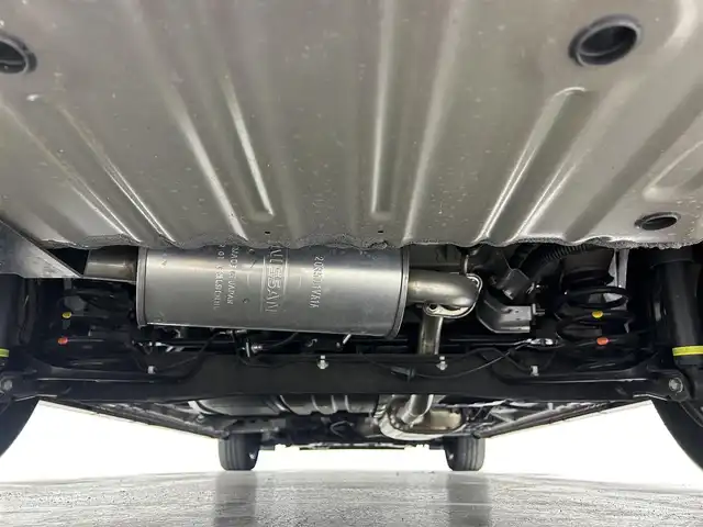 日産 セレナ ハイウェイスター V 佐賀県 2022(令4)年 0.7万km オレンジ 純正10インチナビ/社外フリップダウンモニター/バックカメラ/福祉車両/助手席スライドアップシート/車椅子収納装置/衝突被害軽減システム/プロパイロット/レーンアシスト/レーダークルーズコントロール/ロードサインアシスト/オートライト/オートマチックハイビーム/LEDヘッドライト/LEDフォグライト/電子パーキング/オートブレーキホールド/前方ドライブレコーダー/ビルトインETC/両側パワースライドドア/ハンズフリースライドドア/ステアリングヒーター/運転席シートヒーター/後席サンシェード/シートバックテーブル/ISOFIX対応/純正フロアマット/純正16インチアルミホイール/ステアリングスイッチ/プッシュスタート/スマートキー