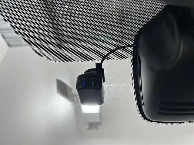 日産 セレナ ハイウェイスター V 佐賀県 2022(令4)年 0.7万km オレンジ 純正10インチナビ/社外フリップダウンモニター/バックカメラ/福祉車両/助手席スライドアップシート/車椅子収納装置/衝突被害軽減システム/プロパイロット/レーンアシスト/レーダークルーズコントロール/ロードサインアシスト/オートライト/オートマチックハイビーム/LEDヘッドライト/LEDフォグライト/電子パーキング/オートブレーキホールド/前方ドライブレコーダー/ビルトインETC/両側パワースライドドア/ハンズフリースライドドア/ステアリングヒーター/運転席シートヒーター/後席サンシェード/シートバックテーブル/ISOFIX対応/純正フロアマット/純正16インチアルミホイール/ステアリングスイッチ/プッシュスタート/スマートキー