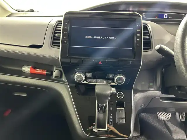 日産 セレナ ハイウェイスター V 佐賀県 2022(令4)年 0.7万km オレンジ 純正10インチナビ/社外フリップダウンモニター/バックカメラ/福祉車両/助手席スライドアップシート/車椅子収納装置/衝突被害軽減システム/プロパイロット/レーンアシスト/レーダークルーズコントロール/ロードサインアシスト/オートライト/オートマチックハイビーム/LEDヘッドライト/LEDフォグライト/電子パーキング/オートブレーキホールド/前方ドライブレコーダー/ビルトインETC/両側パワースライドドア/ハンズフリースライドドア/ステアリングヒーター/運転席シートヒーター/後席サンシェード/シートバックテーブル/ISOFIX対応/純正フロアマット/純正16インチアルミホイール/ステアリングスイッチ/プッシュスタート/スマートキー