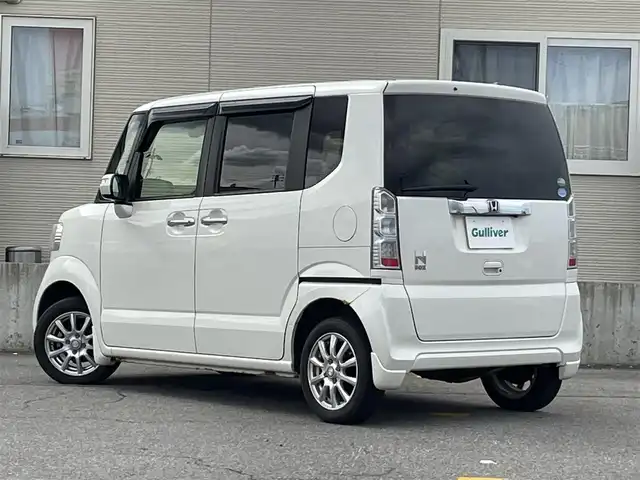 ホンダ Ｎ ＢＯＸ G Lパッケージ 青森県 2016(平28)年 6.2万km プレミアムホワイトパールⅡ 禁煙車/４WD/Stradaナビ/AM/FM/CD/DVD/フルセグ/Bluetooth/純正エンジンスターター/片側パワースライドドア/シートヒーター/衝突軽減システム/バックカメラ/ビルトインETC/HIDヘッドライト/純正フロアマット/取扱説明書/保証書