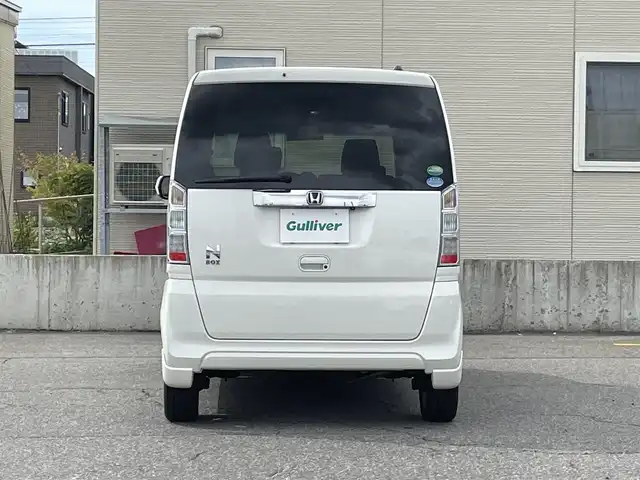 ホンダ Ｎ ＢＯＸ G Lパッケージ 青森県 2016(平28)年 6.2万km プレミアムホワイトパールⅡ 禁煙車/４WD/Stradaナビ/AM/FM/CD/DVD/フルセグ/Bluetooth/純正エンジンスターター/片側パワースライドドア/シートヒーター/衝突軽減システム/バックカメラ/ビルトインETC/HIDヘッドライト/純正フロアマット/取扱説明書/保証書