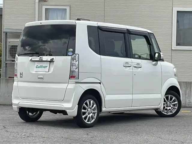 ホンダ Ｎ ＢＯＸ G Lパッケージ 青森県 2016(平28)年 6.2万km プレミアムホワイトパールⅡ 禁煙車/４WD/Stradaナビ/AM/FM/CD/DVD/フルセグ/Bluetooth/純正エンジンスターター/片側パワースライドドア/シートヒーター/衝突軽減システム/バックカメラ/ビルトインETC/HIDヘッドライト/純正フロアマット/取扱説明書/保証書
