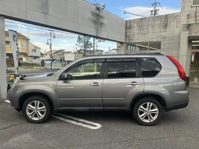 日産 エクストレイル 20GT S 愛知県 2013(平25)年 11.6万km ブレードシルバー 6速MT車/ディーゼルターボ/4WD/純正SDナビTV/地デジ　フルセグ/バックカメラ/ETC/カプロンシート/キセノンヘッドライト/オートライト/純正フロアマット/純正アルミホイル
