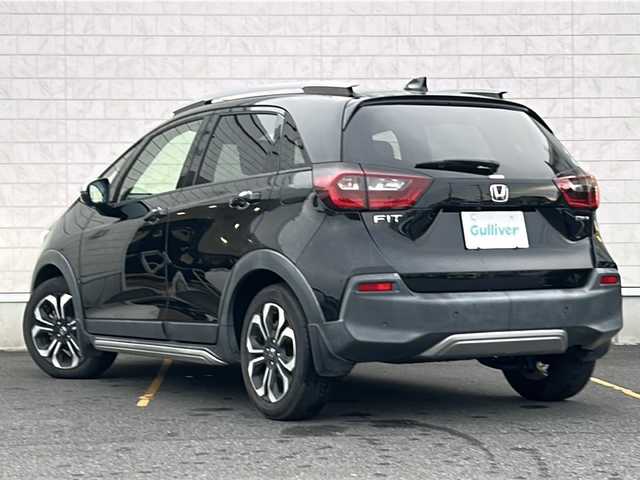 ホンダ フィット e:HEVクロスター 茨城県 2021(令3)年 3.7万km クリスタルブラックパール ワンオーナー/純正ナビ/　　【フルセグ、BT、CD、DVD】/バックカメラ/ホンダセンシング/路外逸脱抑制機能/衝突防止装置/レーンアシスト/横滑り防止装置/コーナーセンサー/アダプティブクルーズコントロール/純正16インチAW/LEDオートライト/純正フロアマット/ETC/スマートキー/プッシュスタート