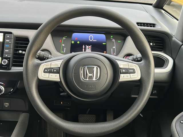 ホンダ フィット e:HEVクロスター 茨城県 2021(令3)年 3.7万km クリスタルブラックパール ワンオーナー/純正ナビ/　　【フルセグ、BT、CD、DVD】/バックカメラ/ホンダセンシング/路外逸脱抑制機能/衝突防止装置/レーンアシスト/横滑り防止装置/コーナーセンサー/アダプティブクルーズコントロール/純正16インチAW/LEDオートライト/純正フロアマット/ETC/スマートキー/プッシュスタート