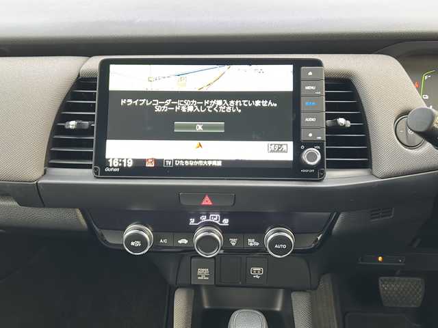 ホンダ フィット e:HEVクロスター 茨城県 2021(令3)年 3.7万km クリスタルブラックパール ワンオーナー/純正ナビ/　　【フルセグ、BT、CD、DVD】/バックカメラ/ホンダセンシング/路外逸脱抑制機能/衝突防止装置/レーンアシスト/横滑り防止装置/コーナーセンサー/アダプティブクルーズコントロール/純正16インチAW/LEDオートライト/純正フロアマット/ETC/スマートキー/プッシュスタート