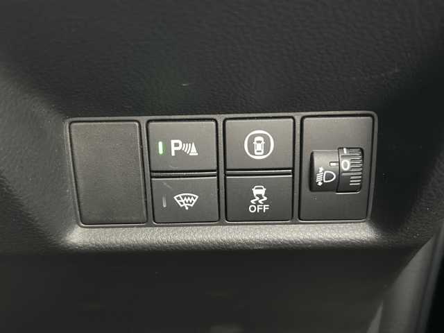 ホンダ フィット e:HEVクロスター 茨城県 2021(令3)年 3.7万km クリスタルブラックパール ワンオーナー/純正ナビ/　　【フルセグ、BT、CD、DVD】/バックカメラ/ホンダセンシング/路外逸脱抑制機能/衝突防止装置/レーンアシスト/横滑り防止装置/コーナーセンサー/アダプティブクルーズコントロール/純正16インチAW/LEDオートライト/純正フロアマット/ETC/スマートキー/プッシュスタート