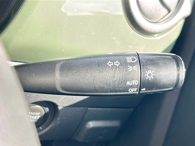 スズキ ハスラー Jスタイル 岐阜県 2015(平27)年 13.9万km クールカーキパールメタリック/ホワイト2トーンルーフ 登録時走行距離138437km/社外ナビ/バックモニター/ワンセグテレビ/シートヒーター/ツートンカラー/純正フロアマット/Ｂｌｕｅｔｏｏｔｈ接続/プッシュスタート/スマートキー/オートエアコン/ABS/横滑り防止装置/レーンキープアシスト/オートライト/LEDヘッドライト/エアバッグ