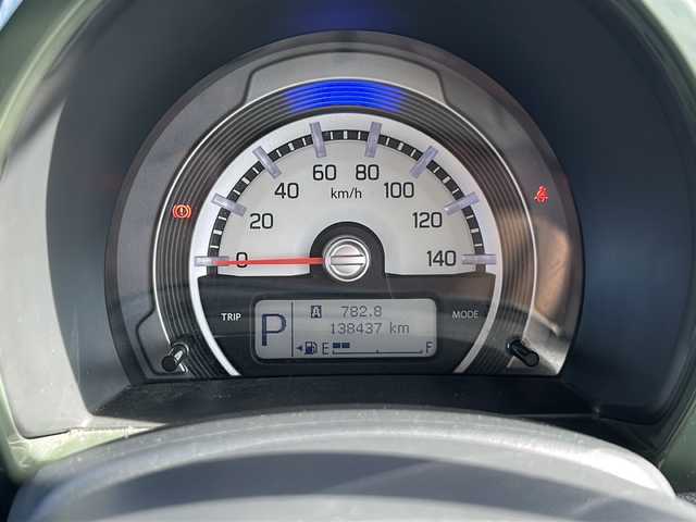 スズキ ハスラー Jスタイル 岐阜県 2015(平27)年 13.9万km クールカーキパールメタリック/ホワイト2トーンルーフ 登録時走行距離138437km/社外ナビ/バックモニター/ワンセグテレビ/シートヒーター/ツートンカラー/純正フロアマット/Ｂｌｕｅｔｏｏｔｈ接続/プッシュスタート/スマートキー/オートエアコン/ABS/横滑り防止装置/レーンキープアシスト/オートライト/LEDヘッドライト/エアバッグ