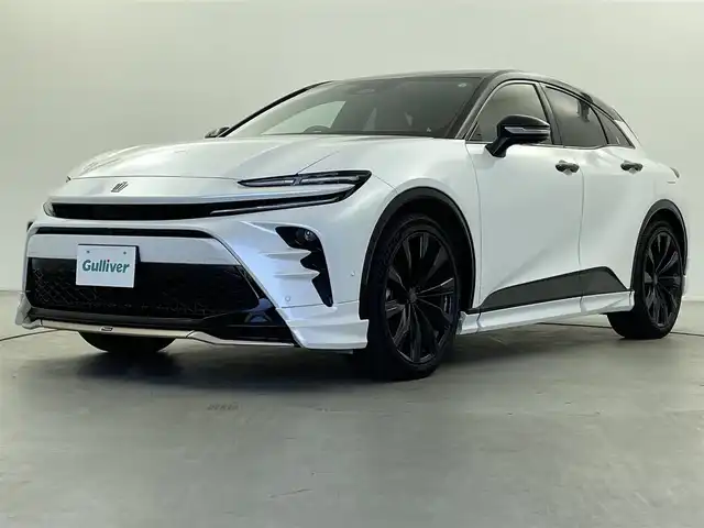 トヨタ クラウン スポーツ Z 福井県 2023(令5)年 2万km パールⅡ モデリスタエアロ /12.3インチディスプレイオーディオ（コネクティッドナビ対応）/ナビ/Bluetooth/Miracat/ITS Connect/トヨタチームメイト/・アドバンスドパーク/・パーキングサポートブレーキ（周囲静止物）/・アドバンスドドライブ（渋滞時支援）/デジタルインナーミラー/全周囲モニター/革シート/シートベンチレーション/シートヒーター/パワーシート/Toyota Safety Sense/・プリクラッシュセーフティ/・緊急時操舵支援（アクティブ操舵機能付）/・フロントトラフィックアラート/・レーンチェンジアシスト/・レーントレーシングアシスト/・レーンディパーチャーアラート/・レーダークルーズコントロール（全車速追従機能付）/・アクティブハイビームシステム/・ロードサインアシスト/・ドライバー異常時対応システム/・プロアクティブドライビングアシスト/・発進遅れ告知機能/ブラインドスポットモニター/安心降車アシスト/パーキングサポートブレーキ（前後）/ヘッドアップディスプレイ/ビルトインETC2.0/純正21インチAW
