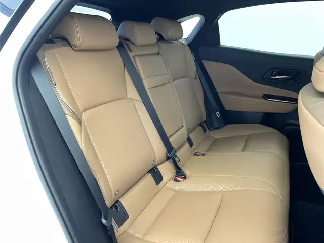 トヨタ クラウン スポーツ Z 福井県 2023(令5)年 2万km パールⅡ モデリスタエアロ /12.3インチディスプレイオーディオ（コネクティッドナビ対応）/ナビ/Bluetooth/Miracat/ITS Connect/トヨタチームメイト/・アドバンスドパーク/・パーキングサポートブレーキ（周囲静止物）/・アドバンスドドライブ（渋滞時支援）/デジタルインナーミラー/全周囲モニター/革シート/シートベンチレーション/シートヒーター/パワーシート/Toyota Safety Sense/・プリクラッシュセーフティ/・緊急時操舵支援（アクティブ操舵機能付）/・フロントトラフィックアラート/・レーンチェンジアシスト/・レーントレーシングアシスト/・レーンディパーチャーアラート/・レーダークルーズコントロール（全車速追従機能付）/・アクティブハイビームシステム/・ロードサインアシスト/・ドライバー異常時対応システム/・プロアクティブドライビングアシスト/・発進遅れ告知機能/ブラインドスポットモニター/安心降車アシスト/パーキングサポートブレーキ（前後）/ヘッドアップディスプレイ/ビルトインETC2.0/純正21インチAW