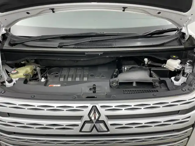三菱 デリカＤ：５ P 岡山県 2022(令4)年 3.3万km ホワイトダイヤモンド ALPINE11型ナビ　EX11NX/地デジ/BT/Blu-ray/DVD/CD/CarPlay/全方位カメラ/両側パワースライドドア/電動サイドステップ/ETC/ドライブレコーダー /パワーバックドア/シートヒーター /パワーシート D席/レーダークルーズコントロール/パドルシフト /オートライト /LEDヘッドライト/ブラインドスポットモニター/ステアリングヒーター/プッシュスタート /スマートキー