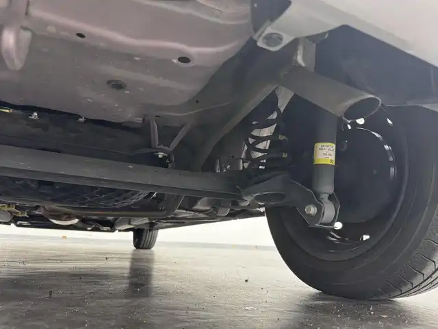 ダイハツ ムーヴ キャンバス G ブラックインテリア リミテッド SAⅢ 三重県 2018(平30)年 5.1万km スムースグレーマイカメタリック/ファイアークォーツレッドメタリック 2トーン ガソリン/FF/インパネCVT/純正 8インチナビ NSZN-X68D/（TV/CD/DVD/iPod/MEMORY MUSIC/SD/Bluetooth/FM/AM/USB/HDMI/ドラレコ）/パノラマモニター/両側パワースライドドア/ドライブレコーダー 前方（ナビ連動）/ETC/衝突回避支援システム スマートアシスト3/・衝突警報機能（対車両・対歩行者）/・衝突回避支援ブレーキ機能（対車両・対歩行者）/・誤発進抑制制御機能（前方・後方）/・車線逸脱警報機能/・オートハイビーム機能/など/装備/・オートエアコン/・オートライト/・LEDヘッドランプ（AFS・オートレベリング機能・LEDクリアランスランプ付）/・LEDフロントフォグランプ/・ステアリングスイッチ/・プッシュスタート/・助手席大型シートアンダートレイ/・純正ホイールキャップ＋14インチスチールホイール/・スマートキーx2/・保/取/ナビ取/など
