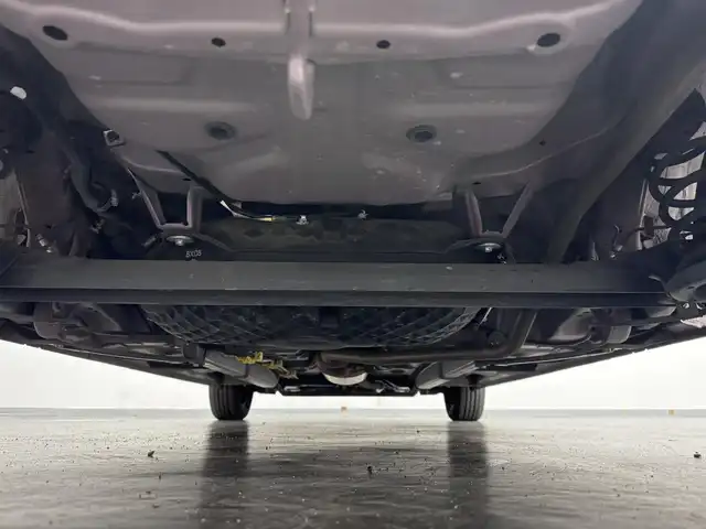 ダイハツ ムーヴ キャンバス G ブラックインテリア リミテッド SAⅢ 三重県 2018(平30)年 5.1万km スムースグレーマイカメタリック/ファイアークォーツレッドメタリック 2トーン ガソリン/FF/インパネCVT/純正 8インチナビ NSZN-X68D/（TV/CD/DVD/iPod/MEMORY MUSIC/SD/Bluetooth/FM/AM/USB/HDMI/ドラレコ）/パノラマモニター/両側パワースライドドア/ドライブレコーダー 前方（ナビ連動）/ETC/衝突回避支援システム スマートアシスト3/・衝突警報機能（対車両・対歩行者）/・衝突回避支援ブレーキ機能（対車両・対歩行者）/・誤発進抑制制御機能（前方・後方）/・車線逸脱警報機能/・オートハイビーム機能/など/装備/・オートエアコン/・オートライト/・LEDヘッドランプ（AFS・オートレベリング機能・LEDクリアランスランプ付）/・LEDフロントフォグランプ/・ステアリングスイッチ/・プッシュスタート/・助手席大型シートアンダートレイ/・純正ホイールキャップ＋14インチスチールホイール/・スマートキーx2/・保/取/ナビ取/など