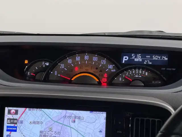 ダイハツ ムーヴ キャンバス G ブラックインテリア リミテッド SAⅢ 三重県 2018(平30)年 5.1万km スムースグレーマイカメタリック/ファイアークォーツレッドメタリック 2トーン ガソリン/FF/インパネCVT/純正 8インチナビ NSZN-X68D/（TV/CD/DVD/iPod/MEMORY MUSIC/SD/Bluetooth/FM/AM/USB/HDMI/ドラレコ）/パノラマモニター/両側パワースライドドア/ドライブレコーダー 前方（ナビ連動）/ETC/衝突回避支援システム スマートアシスト3/・衝突警報機能（対車両・対歩行者）/・衝突回避支援ブレーキ機能（対車両・対歩行者）/・誤発進抑制制御機能（前方・後方）/・車線逸脱警報機能/・オートハイビーム機能/など/装備/・オートエアコン/・オートライト/・LEDヘッドランプ（AFS・オートレベリング機能・LEDクリアランスランプ付）/・LEDフロントフォグランプ/・ステアリングスイッチ/・プッシュスタート/・助手席大型シートアンダートレイ/・純正ホイールキャップ＋14インチスチールホイール/・スマートキーx2/・保/取/ナビ取/など