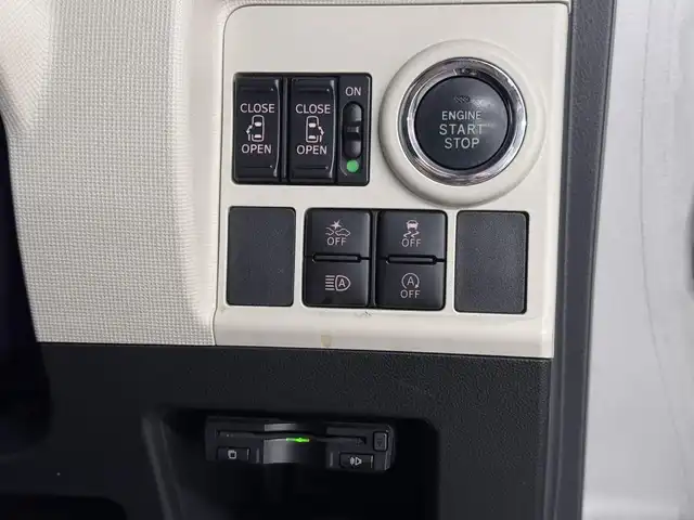 ダイハツ ムーヴ キャンバス G ブラックインテリア リミテッド SAⅢ 三重県 2018(平30)年 5.1万km スムースグレーマイカメタリック/ファイアークォーツレッドメタリック 2トーン ガソリン/FF/インパネCVT/純正 8インチナビ NSZN-X68D/（TV/CD/DVD/iPod/MEMORY MUSIC/SD/Bluetooth/FM/AM/USB/HDMI/ドラレコ）/パノラマモニター/両側パワースライドドア/ドライブレコーダー 前方（ナビ連動）/ETC/衝突回避支援システム スマートアシスト3/・衝突警報機能（対車両・対歩行者）/・衝突回避支援ブレーキ機能（対車両・対歩行者）/・誤発進抑制制御機能（前方・後方）/・車線逸脱警報機能/・オートハイビーム機能/など/装備/・オートエアコン/・オートライト/・LEDヘッドランプ（AFS・オートレベリング機能・LEDクリアランスランプ付）/・LEDフロントフォグランプ/・ステアリングスイッチ/・プッシュスタート/・助手席大型シートアンダートレイ/・純正ホイールキャップ＋14インチスチールホイール/・スマートキーx2/・保/取/ナビ取/など