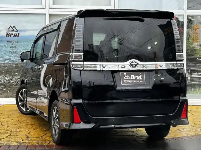 トヨタ ヴォクシー ZS 煌Ⅲ 道北・旭川 2021(令3)年 2.3万km ブラック ワンオーナー/純正9インチナビ/純正フリップダウンモニター/フルセグTV/バックカメラ/両側電動スライドドア/クリアランスソナー/ハーフレザーシート/クルーズコントロール/ETC2.0