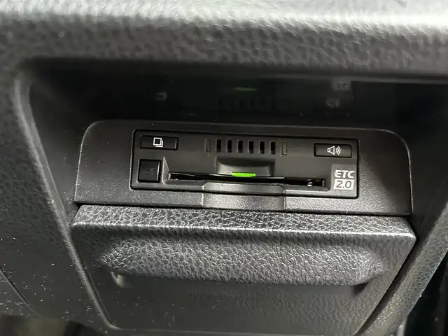 トヨタ ヴォクシー ZS 煌Ⅲ 道北・旭川 2021(令3)年 2.3万km ブラック ワンオーナー/純正9インチナビ/純正フリップダウンモニター/フルセグTV/バックカメラ/両側電動スライドドア/クリアランスソナー/ハーフレザーシート/クルーズコントロール/ETC2.0