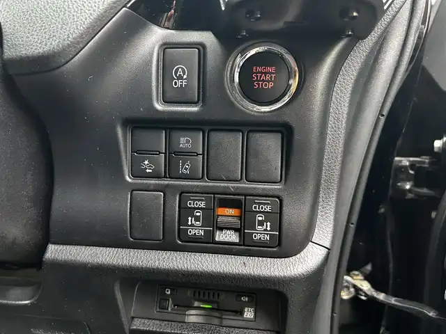 トヨタ ヴォクシー ZS 煌Ⅲ 道北・旭川 2021(令3)年 2.3万km ブラック ワンオーナー/純正9インチナビ/純正フリップダウンモニター/フルセグTV/バックカメラ/両側電動スライドドア/クリアランスソナー/ハーフレザーシート/クルーズコントロール/ETC2.0