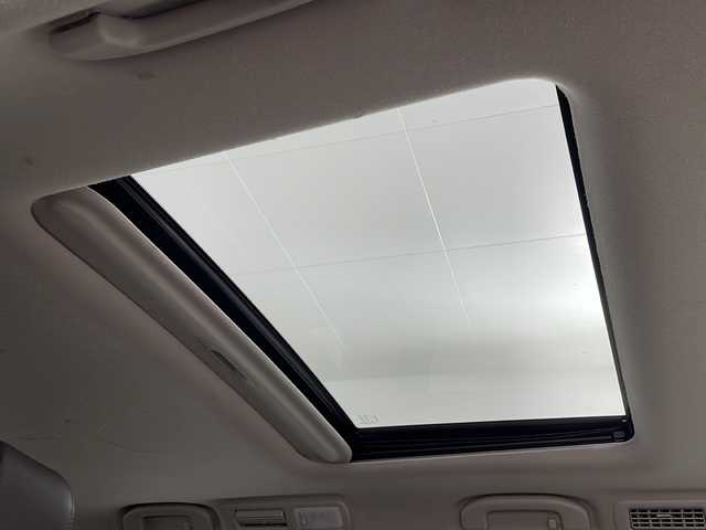 日産 エルグランド 250ハイウェイスターS 宮城県 2021(令3)年 2.7万km 黒 禁煙車/ツインサンルーフ/インテリジェント アラウンドビューモニター/インテリジェントエマージェンシーブレーキ/インテリジェントクルーズコントロール/車線逸脱警報システム/ALPINEフリップダウンモニター/ALPINE11型ナビ/・CD・DVD・BT・CD/・フルセグTV/ハーフレザーシート/両側パワースライドドア/ドライブレコーダー（前後）/ETC/革巻きステアリング/ステアリングスイッチ/LEDヘッドライト/社外フロアマット/純正18インチアルミホイール/プッシュスタート/スマートキー/横滑り防止装置/ロールサンシェード