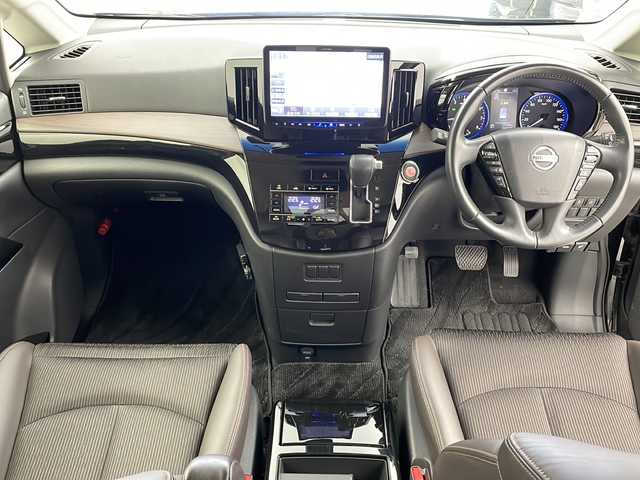 日産 エルグランド 250ハイウェイスターS 宮城県 2021(令3)年 2.7万km 黒 禁煙車/ツインサンルーフ/インテリジェント アラウンドビューモニター/インテリジェントエマージェンシーブレーキ/インテリジェントクルーズコントロール/車線逸脱警報システム/ALPINEフリップダウンモニター/ALPINE11型ナビ/・CD・DVD・BT・CD/・フルセグTV/ハーフレザーシート/両側パワースライドドア/ドライブレコーダー（前後）/ETC/革巻きステアリング/ステアリングスイッチ/LEDヘッドライト/社外フロアマット/純正18インチアルミホイール/プッシュスタート/スマートキー/横滑り防止装置/ロールサンシェード