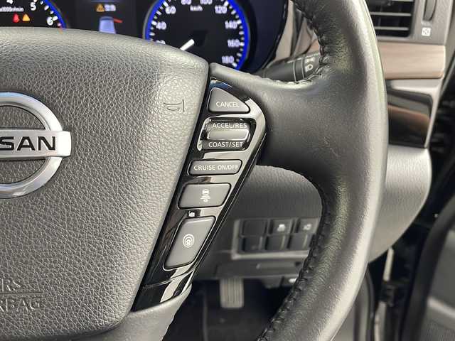 日産 エルグランド 250ハイウェイスターS 宮城県 2021(令3)年 2.7万km 黒 禁煙車/ツインサンルーフ/インテリジェント アラウンドビューモニター/インテリジェントエマージェンシーブレーキ/インテリジェントクルーズコントロール/車線逸脱警報システム/ALPINEフリップダウンモニター/ALPINE11型ナビ/・CD・DVD・BT・CD/・フルセグTV/ハーフレザーシート/両側パワースライドドア/ドライブレコーダー（前後）/ETC/革巻きステアリング/ステアリングスイッチ/LEDヘッドライト/社外フロアマット/純正18インチアルミホイール/プッシュスタート/スマートキー/横滑り防止装置/ロールサンシェード