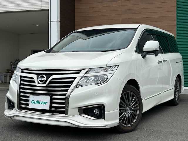 日産 エルグランド 250HWS プレミアム アーバンクロム 静岡県 2019(平31)年 7.3万km ブリリアントホワイトパール ワンオーナー/純正ナビ（フルセグTV、Bluetooth/後席モニター/前席パワーシート/レザーシート/両側パワースライドドア/オットマン/パワーバックドア/車外カメラ（バック/シートヒーター/ETC/純正アルミホイール/プッシュスタート/コーナーセンサー/ウォークスルー