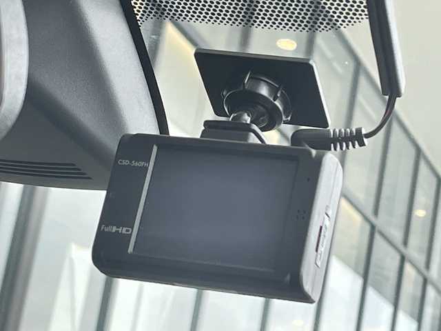 トヨタ アクア クロスオーバー グラム 愛知県 2019(令1)年 4.1万km イエロー トヨタセーフティセンス/純正9型ナビ/バックカメラ/シートヒーター/ハーフレザーシート/純正アルミホイール/純正フロアマット/ルーフレール/LEDヘッドライト/オートマチックハイビーム/ドライブレコーダー/ETC/衝突軽減システム/フルセグ/CD DVD/Bluetooth/ステアリングスイッチ/スマートキー/プッシュスタート